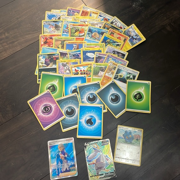 48 POKEMON cards! - Picture 2 of 5